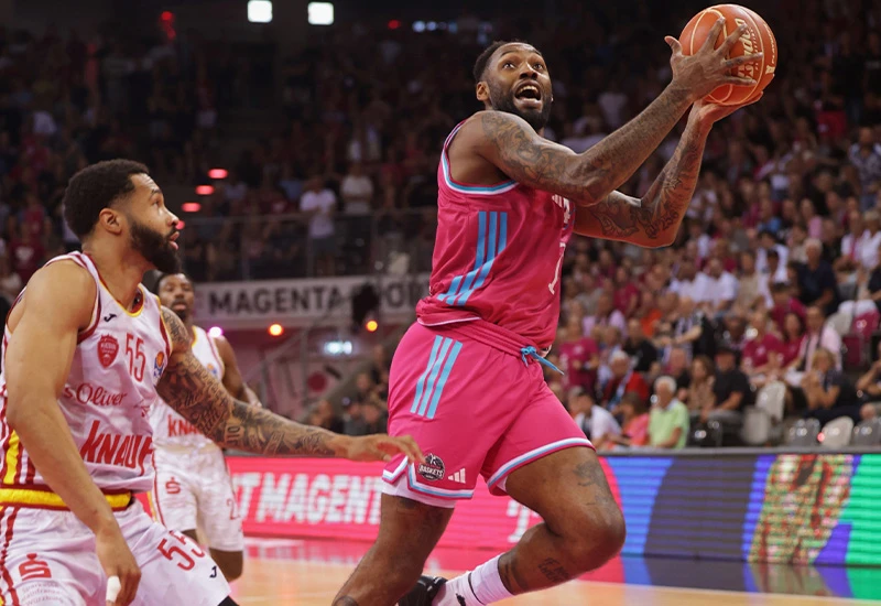 Telekom Baskets DEFENSE - Bild 9